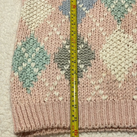 👁️3/$15 Vintage Pink and Blue V-Neck Argyle Hand Knitted Sweater Vest - Picture 6 of 7